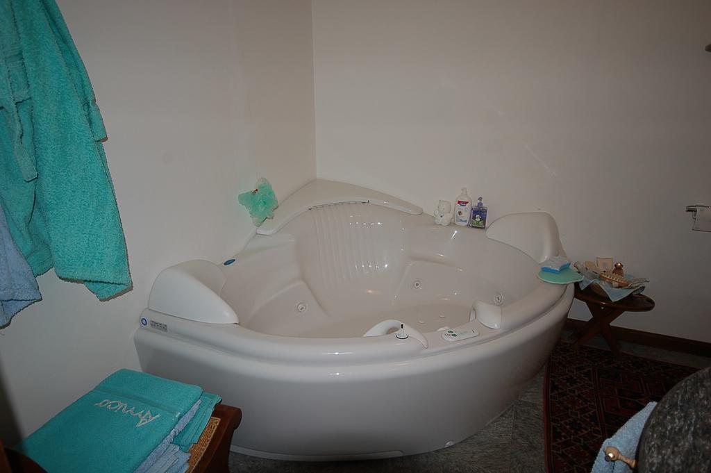 Mon Reve Bed & Breakfast Aosta Bagian luar foto